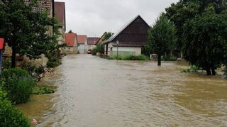 Im Creglinger Stadtteil Niedersteinach hieß es am Freitag Nachmittag „Land unter“.