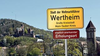 In Stuttgart stößt das Ansinnen der Stadt Wertheim, künftig die Zusatzbezeichnung „Stadt der Weltmarktführer“ nutzen zu dürfen, auf wenig Gegenliebe. Das zumindest ist einem Schreiben des Innenministers Thomas Strobl an Wolfgang Reinhart zu entnehmen.
