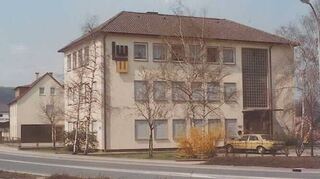 Die Leonhard Weiss-Niederlassung in der Buchener Straße (bis 2004).