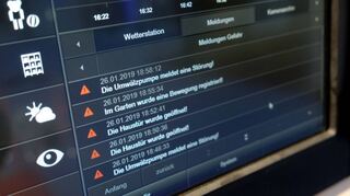 Der Überwachungsmonitor eines „Smart Homes“, das verschiedene Geräte und Anwendungen miteinander vernetzt und steuert. Mit dieser neuen Technologie arbeiten verschiedene Gewerke, neben dem Bereich Heizung, Klima und Sanitär unter anderem auch die Elektrikbranche.