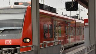 Gute Verbindungen mit Bussen und Bahnen im Main-Tauber-Kreis und darüber hinaus sind für Landrat Christoph Schauder als Standortfaktor ein wichtiges Anliegen.