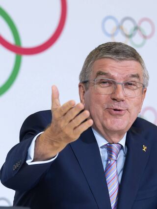 Bestens gelaunt plaudert Dr. Thomas Bach über seine Kindheit und Jugend in Tauberbischofsheim.