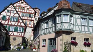 Das Romschloss (im Hintergrund) ist das kulturelle Zentrum Creglingens.