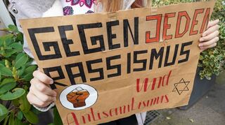 Um sich klar gegen Rassismus und Rechtsextremismus zu positionieren und auf Fremdenfeindlichkeit aufmerksam zu machen, gründete sich in Osterburken der Arbeitskreis „Für Toleranz und Vielfalt“.
