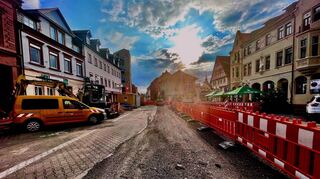 Die Arbeiten am Tauberbischofsheimer Sonnenplatz gehen in die nächste Runde.