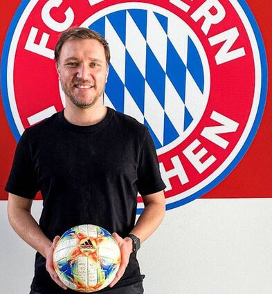 Der 35-jährige Danny Galm ist seit dieser Saison Cheftrainer der U19-Fußballer des FC Bayern München.