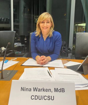 Nina Warken, seit 2013 Abgeordnete, ist die Kandidatin der CDU zur Bundestagswahl am 26. September.