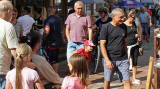 Ordentlich Betrieb herrschte am Sonntag in der Buchener Marktstraße.