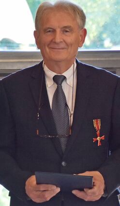 Michael Szabo nach der Verleihung des Bundesverdienstkreuzes im September 2020.