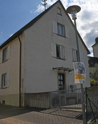 Das alte Pfarrhaus in Königshofen ist seit einigen Monaten wieder belebt.