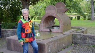 Der Brunnen im Stadtpark erinnert an die Verleihung der Stadtrechte.