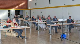 Mit dem Kreisseniorentag wurden die Neckar-Odenwald-Tage, die in diesem Jahr zum 40. Mal stattfinden, in der Sindolsheimer Sporthalle eröffnet.
