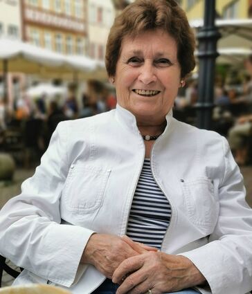 Mit Renate Gassert wird zum ersten Mal (in der Neuzeit) eine Frau Ehrenbürgerin in Wertheim. Ihr soziales Engagement ist bis heute ungebrochen.