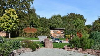 Tolle Beispiele für den guten Gemeinschaftsgeist in den Külsheimer Stadtteilen sind die neu gestalteten Dorfmittelpunkte in Hundheim und Eiersheim sowie des Platzes am ehemaligen Brandweiher in Steinbach (Bild).