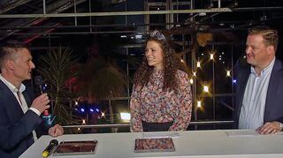 Die Becksteiner Winzer erhielten erneut den Gebietsehrenpreis des Badischen Weinbauverbandes (BWV) für den Bereich Tauberfranken. Die Auszeichnung wurde von der Badischen Weinkönigin Katrin Lang und dem stellvertretenden BWV-Geschäftsführer Holger Klein stellvertretend an Michael Spies (links), Marketing- und Veranstaltungsleiter der Becksteiner Winzer, übergeben.