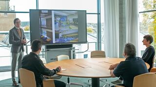Ein Familienunternehmen mit Mut und Innovationskraft: VS-Geschäftsführer Philipp Müller im Dialog mit Mitarbeitenden.