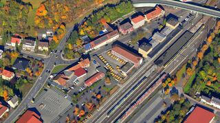 Das Bahnhofsareal in Osterburken bietet viele Entwicklungschancen. Am 20. November findet eine öffentliche Begehung statt, bei der Stadtverwaltung, Gemeinderat und Bürger gemeinsam Ideen dafür zu entwickeln.