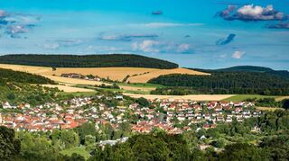 Idyllisch gelegen: Reicholzheim im Taubertal.