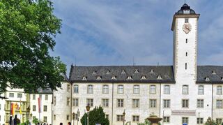 Der Deutschordenplatz wird ab Mitte dieser Woche zur Fußgängerzone.