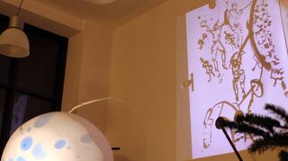 Installationsobjekt Planet (Lothar Lempp) und Kyberiaden-Zeichnung (Michael Blümel) während der Vernissage.