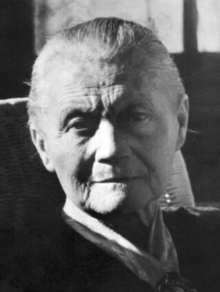 Schriftstellerin Hedwig Courths-Mahler (1867 – 1950) schuf über 200 Werke.