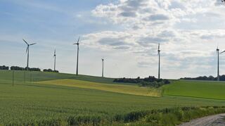 Es sollen neben den bestehenden nicht so viele neue Windkraftanlagen, wie zunächst vorgesehen, durch die ZEAG in Pülfringen gebaut werden.