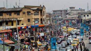 Die Megacity Lagos mit über 20 Millionen Einwohnern.
