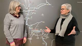 Für die Tourismus- und Kulturexpertinnen Christel Nowak (links) und Astrid Hackenbeck steht Weikersheim im Mittelpunkt der Bemühungen.