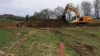 Die Arbeiten für den Leitungsbau von Impfingen in Richtung Werbach entlang der Tauber haben vor wenigen ´Tagen begonnen. Auftraggeber ist der Zweckverband „Wasserversorgung Mittlere Tauber“.