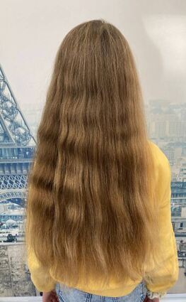 Vorher und nachher: Pia Heringer aus Grünsfeld beschloss nach einem FN-Bericht, ihre langen Haare der Aktion „Rapunzel“ zu spenden.