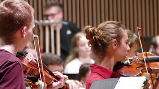 In kurzer Zeit erarbeitet das spontane „JOP-Ensemble“ ein musikalisches Programm.