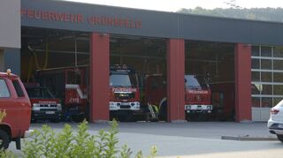 Die Traglast in der unterkellerten Fahrzeughalle des Feuerwehrgerätehauses Grünsfeld muss erhöht werden. Der Gemeinderat vergab den Auftrag einstimmig an die DB-Bahnbaugruppe.
