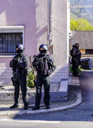 Auch der Generalbundesanwalt ist mittlerweile an den Ermittlungen gegen einen 54-jährigen mutmaßlichen Reichsbürger aus Bobstadt eingeschaltet.