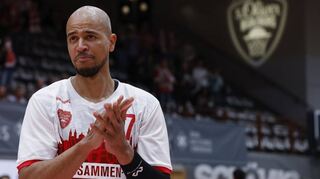 Routinier Alex King verabschiedete sich emotional von seinen Fans in der Würzburger Tectake Arena.