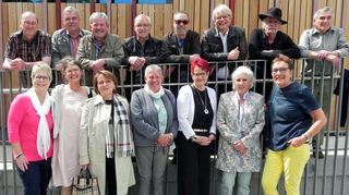 Die Angehörigen des Schuljahrgangs 1954/1955 trafen sich in Walldürn zu einem frohen Wiedersehen. Bei dem Treffen wurden viele alte Erinnerungen und Begebenheiten aufgefrischt.