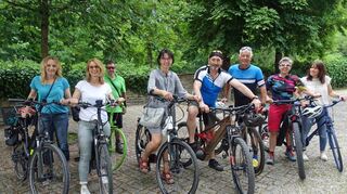 Der „Radlerexpress“ in den Startlöchern: Die Truppe hat in der zurückliegenden Woche bereits über 1900 Kilometer erradelt und liegt beim Stadtradeln auf dem zweiten Platz.