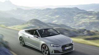 mid München - Nach oben offen: Das Audi A5 Cabrio strahlt mit seiner scharfen Gürtellinie geballte Dynamik aus.