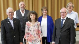 Das Präsidium des Sängerbunds Badisch-Franken: (von links) Vizepräsident Hubert Heffele, Bundesschatzmeister Gerhard Kaiser, Bundesschriftführerin Claudia Wieland, Bundeschorleiterin, Gleichstellungs- und Frauenbeauftragte Annemarie Moser, Präsident Wolfgang Runge und Bundespressereferent Reinhard Haas.