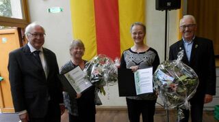 Ehrungen standen beim Sängerbund Badisch-Franken an. Das Bild zeigt: (von links) Präsident Wolfgang Runge, Ehrenmitglied Christa Mayer, Ehrenbundeschorleiterin Brigitta Meuser und Vizepräsident Hubert Heffele.