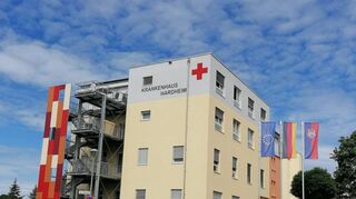 Das Hardheimer Krankenhaus hatte im Jahr 2021 lediglich eine Auslastung von 44 Prozent. Die Belegungsquote wäre ohn die Ausgleichszahlungen von Bund und Land desaströs gewesen.