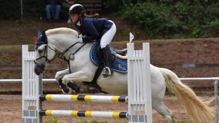 Interessanten Sport sahen die Zuschauer an den Wettkampftagen beim Reit- und Springturnier des RFV Höpfinger Pferdefreunde auf der vereinseigenen Anlage.