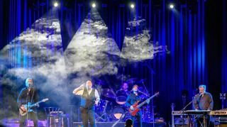 Die Band „True Collins“ spielt auf der Wertheimer Burg.