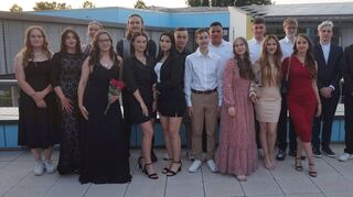 Die Jugendlichen der Klasse 10 der Werkrealschule Tauberbischofsheim haben die Mittlere Reife in der Tasche.