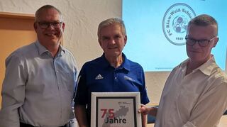 Bei der Verabschiedung (von links) Robin Maurer, Ruthard Galm und Klaus-Dieter Klopsch.