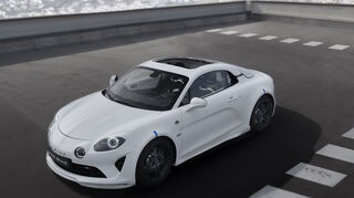 mid Groß-Gerau - Die Alpine A110 E-ternite ist das erste Elektroauto der Sportwagen-Marke.