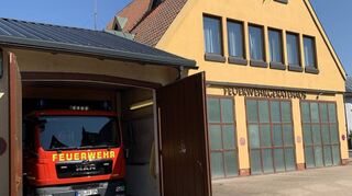 Wann gehen die Türen für einen neuen Feuerwehrstandort in Hardheim auf? Das derzeitige Gebäude ist veraltet und erfüllt viele der heute gültigen Standards nicht mehr.