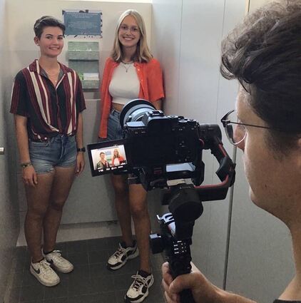 Das Bild zeigt den Videodreh mit dem Filmteam der BW-Stiftung.