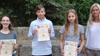 Das Bild zeigt (von links) Anna-Lena Böck, Matteo Englert, Johanna Schmidt und Esther Huber.