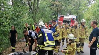 Bei einem Unfall verletzte sich ein Motorradfahrer.