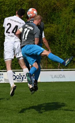 Für wen geht es hoch? Der FV Lauda und der FV Mosbach liebäugeln mit einem Aufstieg in die Verbandsliga Nordbaden.